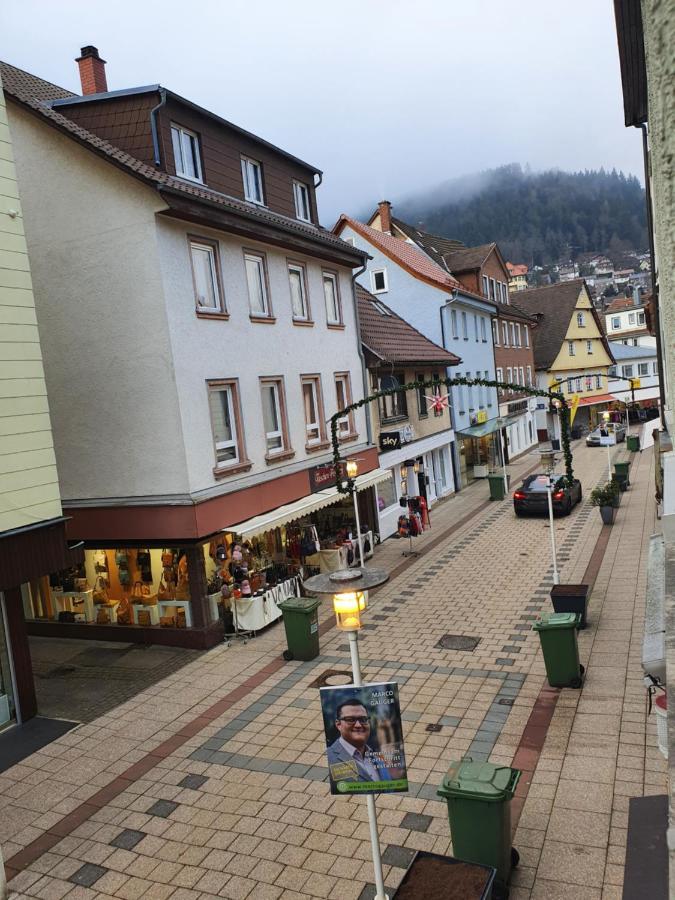 Ferienwohnung Nina Direkt In Zentrum Bad Wildbad Eksteriør bilde